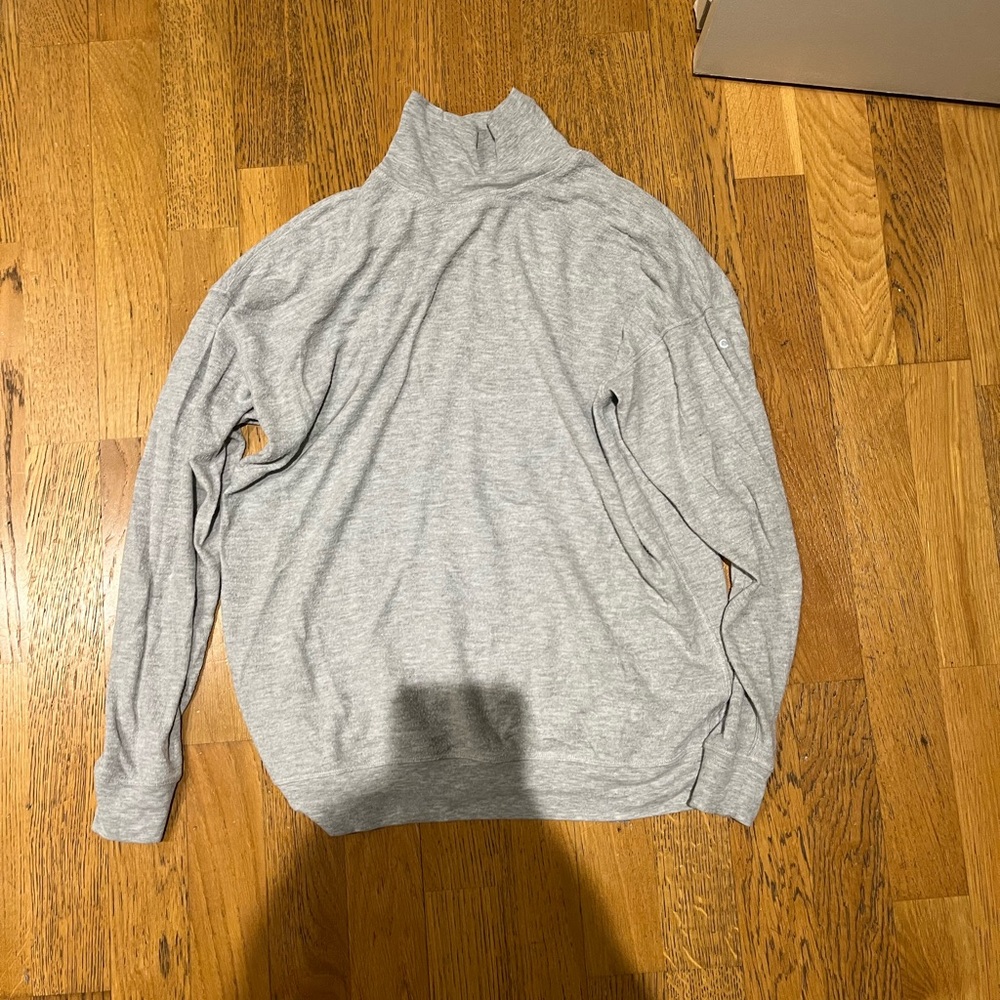 Alo yoga turtleneck